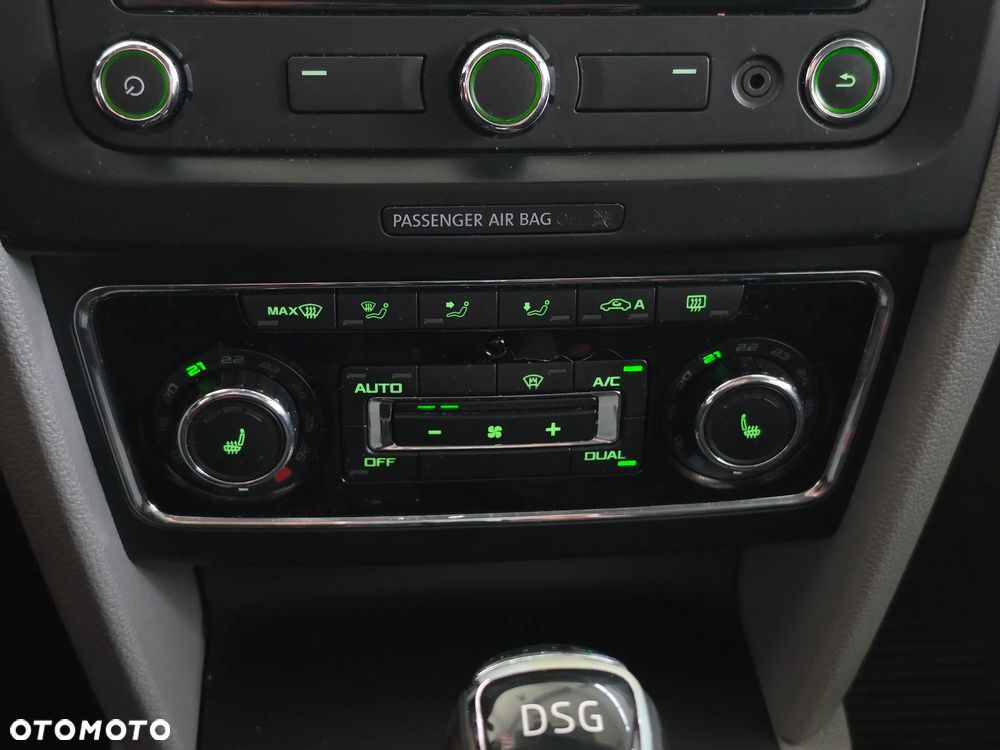 Skoda Superb 2.0 TDI Elegance DSG - 16