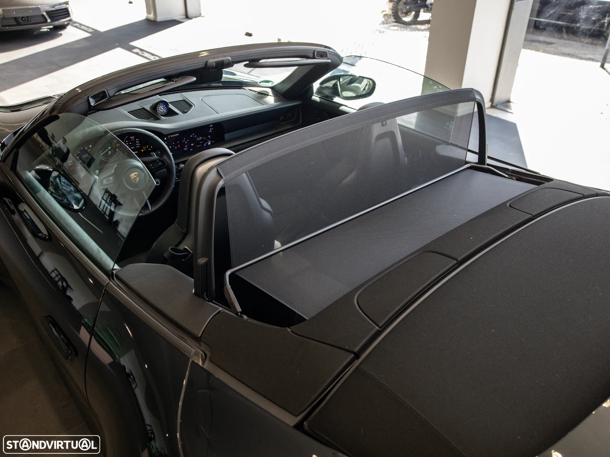 Porsche 911 (992) Carrera Cabrio GTS PDK - 10