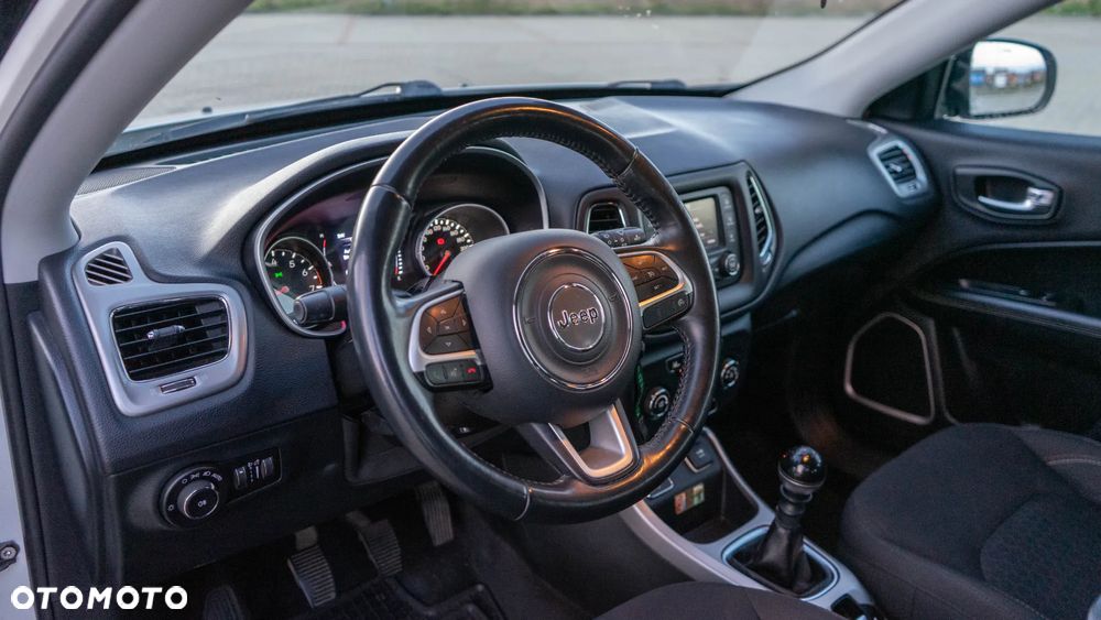 Jeep Compass 1.4 TMair Sport FWD S&S - 16