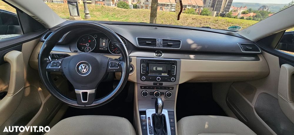 Volkswagen Passat Variant 2.0 TDI DSG BlueMotion Technology Comfortline - 5