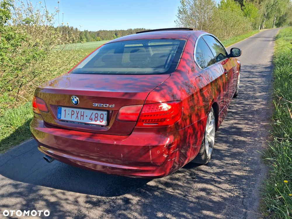 BMW Seria 3 320d DPF Edition Fleet Sport - 12