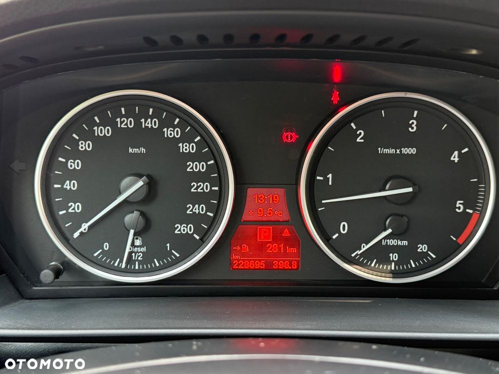 BMW Seria 5 525d Touring Edition Exclusive - 37