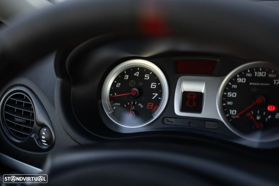 Renault Clio 2.0 16V Sport - 49