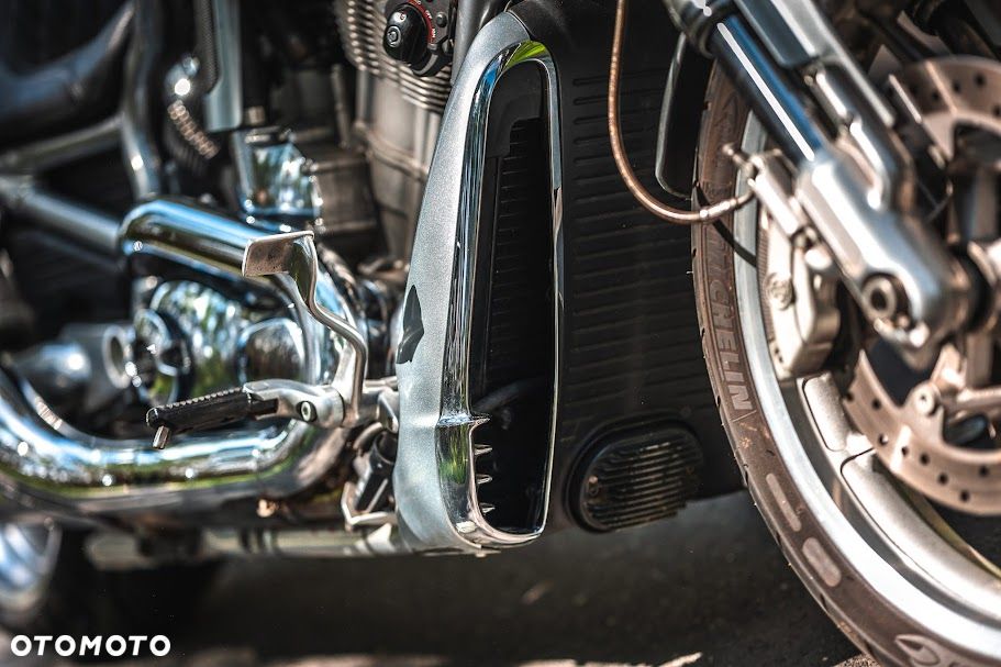 Harley-Davidson V-Rod Muscle - 12
