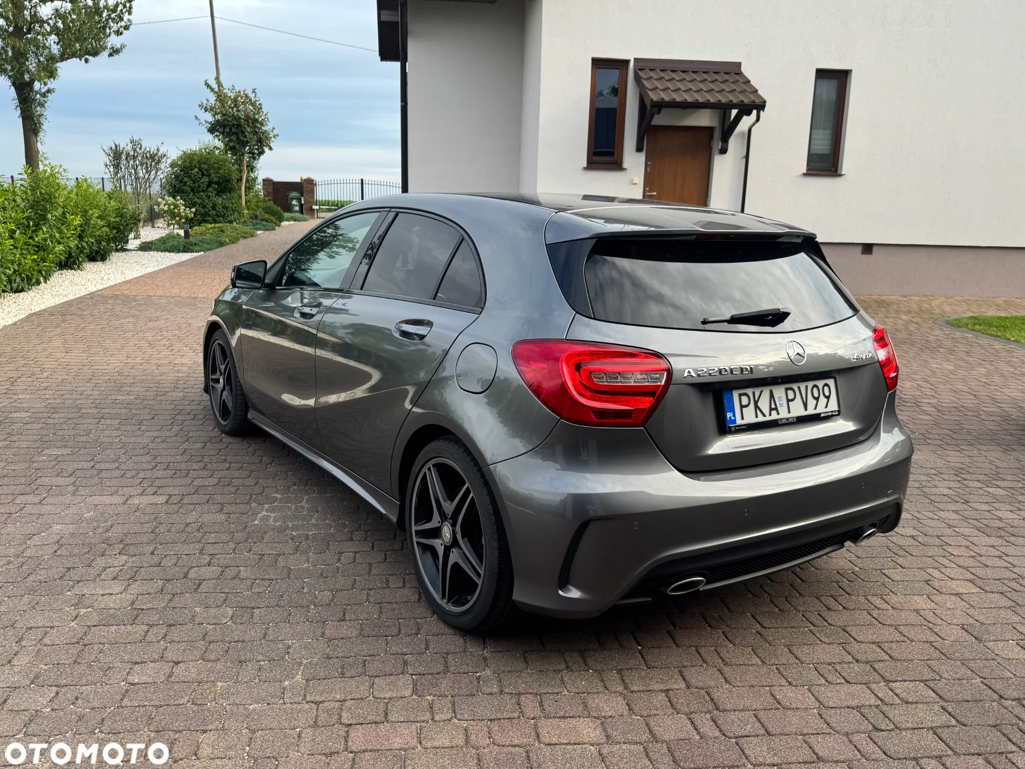 Mercedes-Benz Klasa A 220 CDI 4Matic 7G-DCT AMG Line - 6