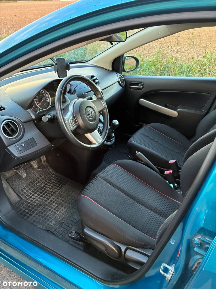 Mazda 2 - 7