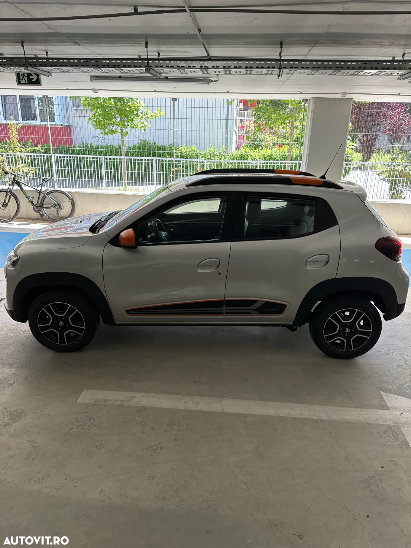 Dacia Spring - 4