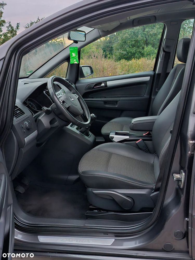 Opel Zafira 1.8 Cosmo - 13