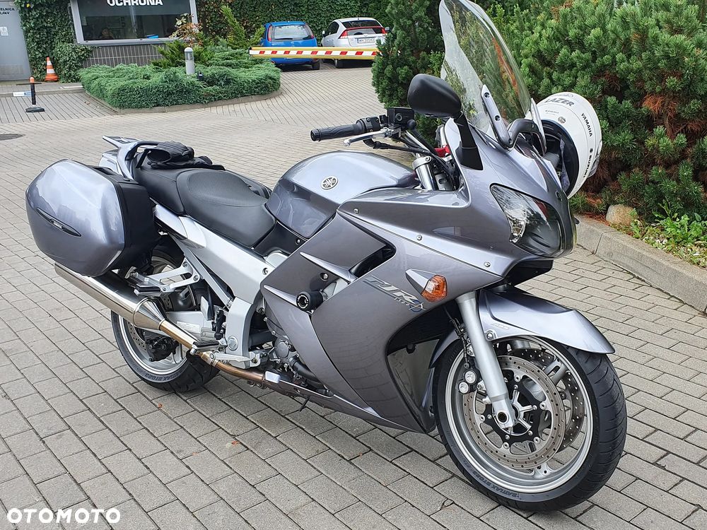 Yamaha FJR - 12