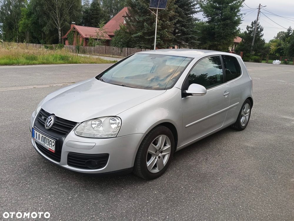 Volkswagen Golf - 1