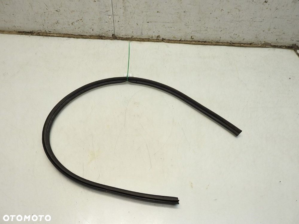 USZCZELKA PODSZYBIA KIA CEED I - 6