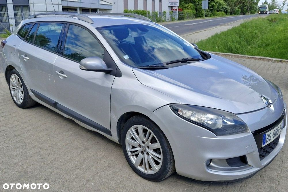 Renault Megane Grandtour dCi 130 FAP BOSE Edition - 4