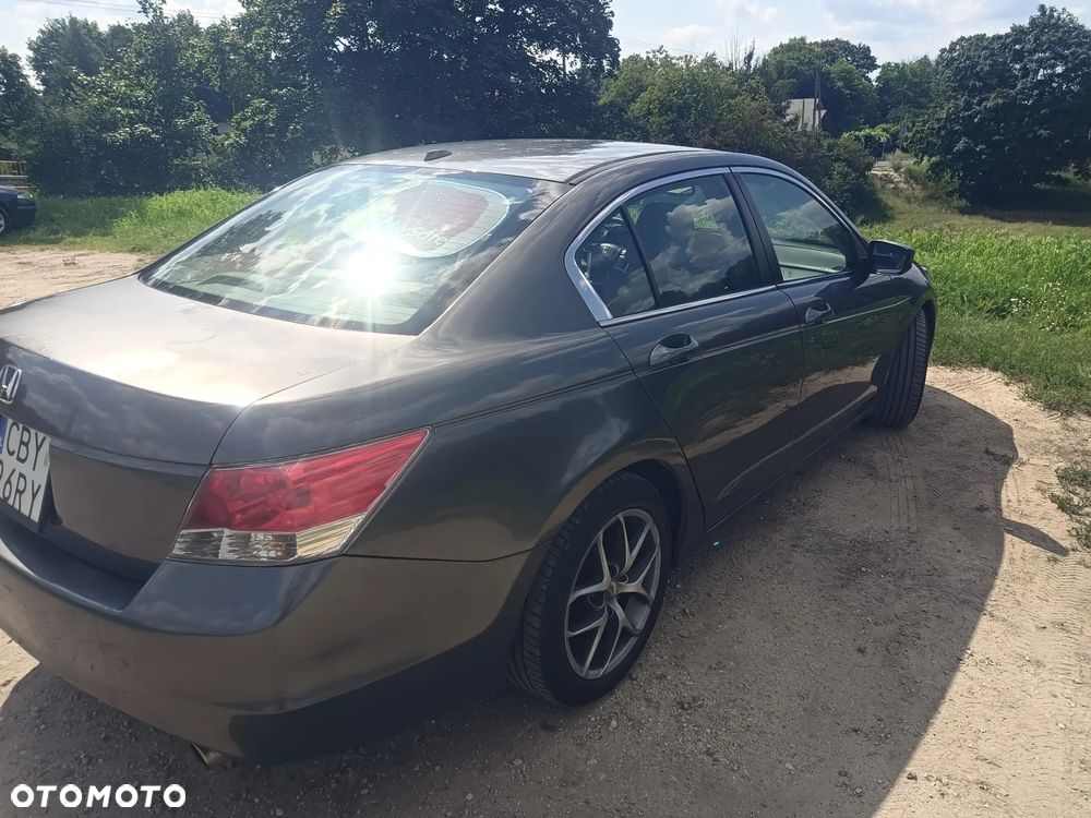 Honda Accord - 11