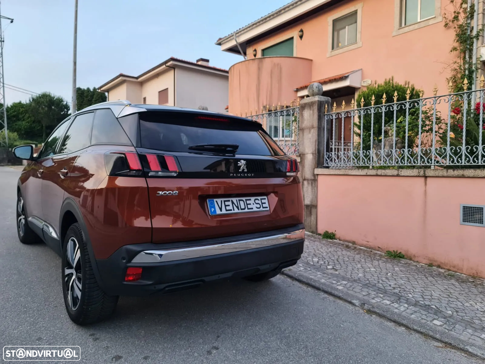 Peugeot 3008 PureTech 130 Stop & Start GPF EAT8 Allure Business-Pack - 24