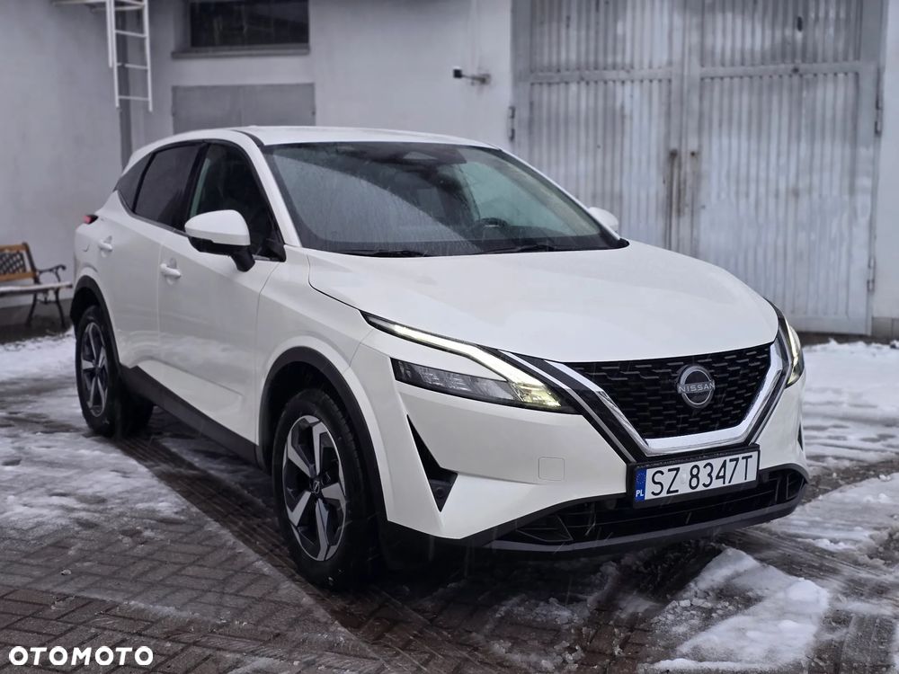 Nissan Qashqai 1.3 DIG-T SHIRO - 1