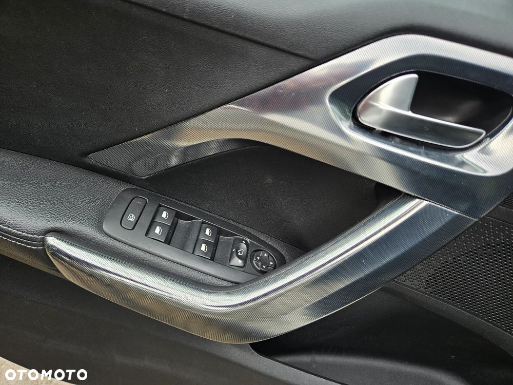 Peugeot 2008 e-HDi FAP 115 STOP & START Allure - 24