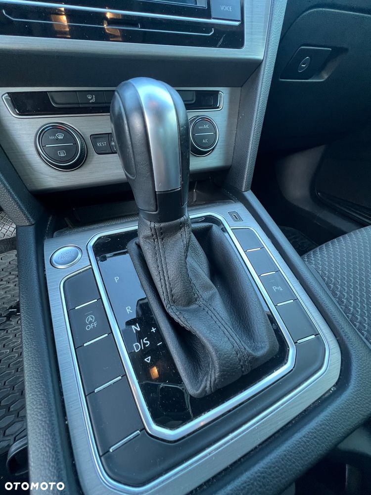 Volkswagen Passat 1.5 TSI EVO Essence DSG - 11