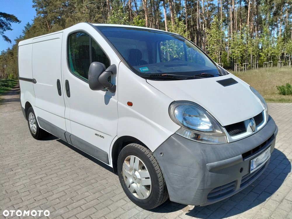 Renault Trafic - 1