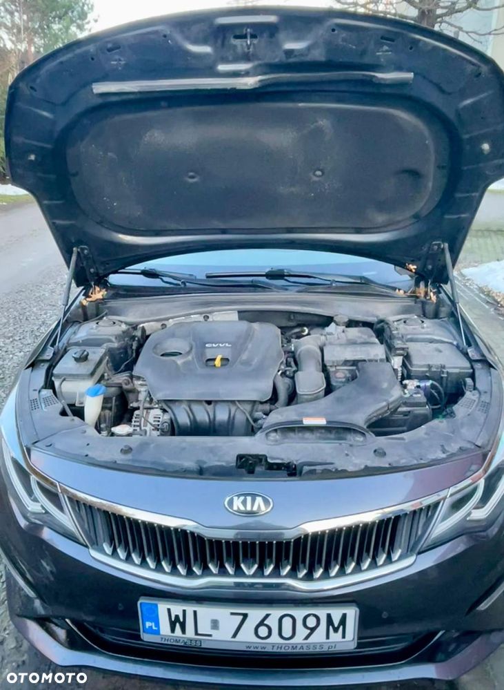 Kia Optima 2.0 M - 8