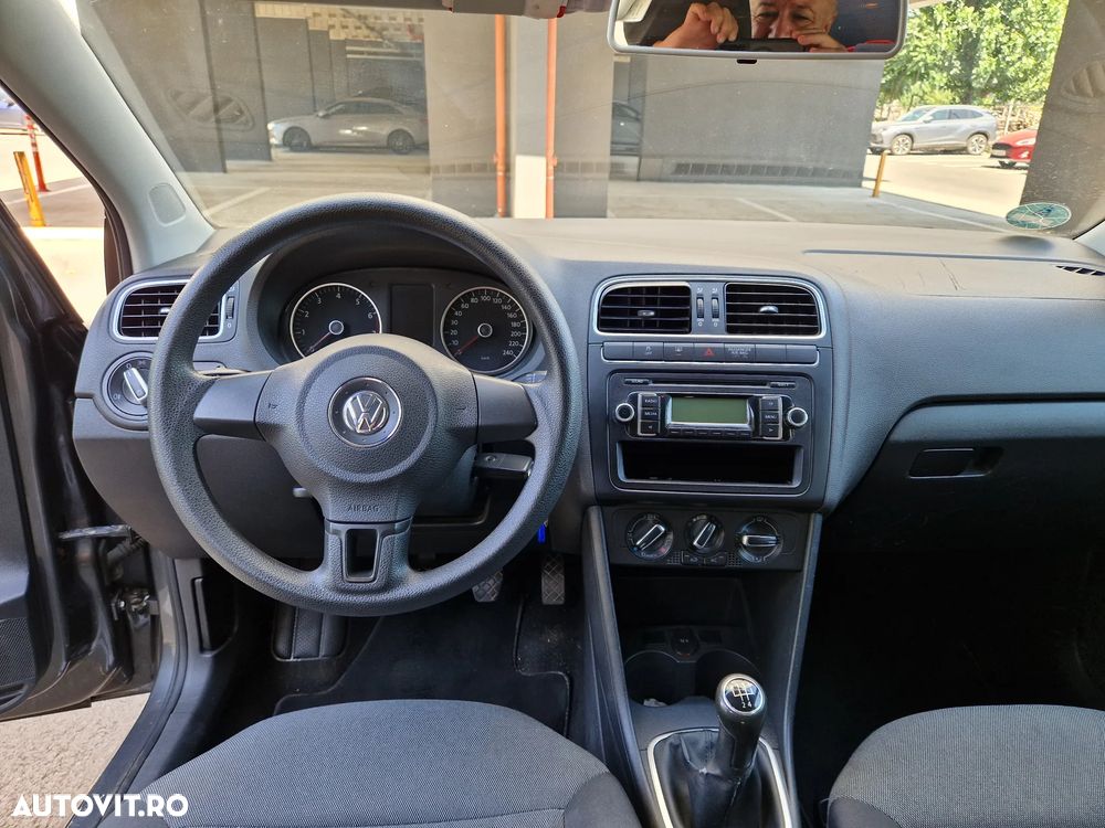 Volkswagen Polo - 16