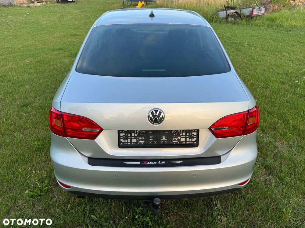 Volkswagen Jetta 1.2 TSI Trendline Optimum - 5