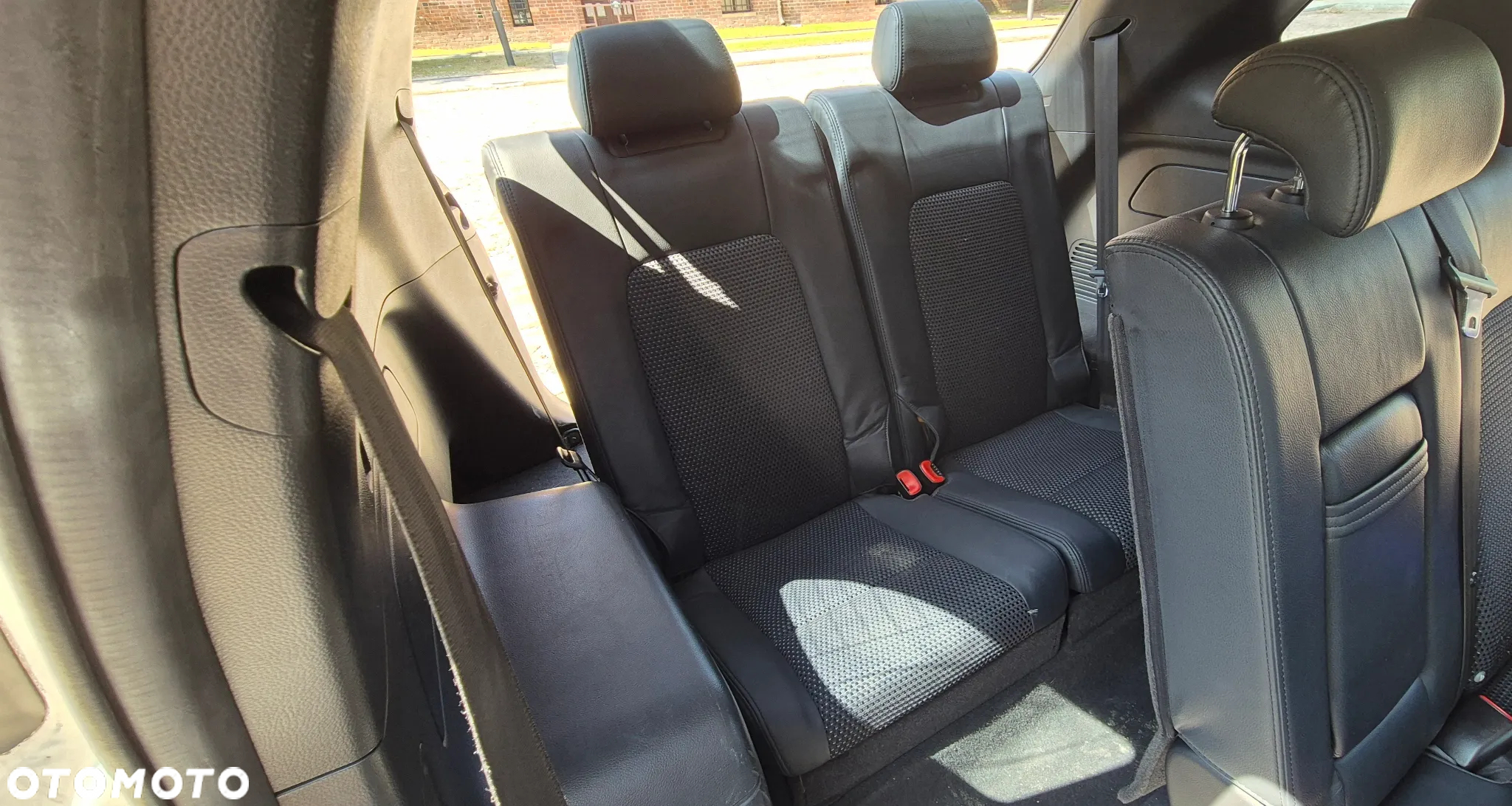 Chevrolet Captiva 2.4 4WD 7 Sitzer LT - 16