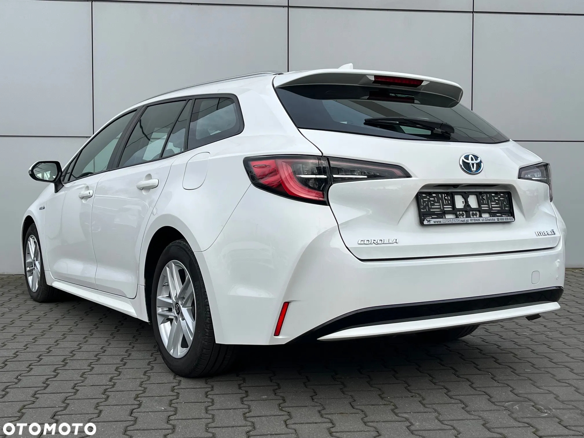 Toyota Corolla 1.8 Hybrid Comfort - 10