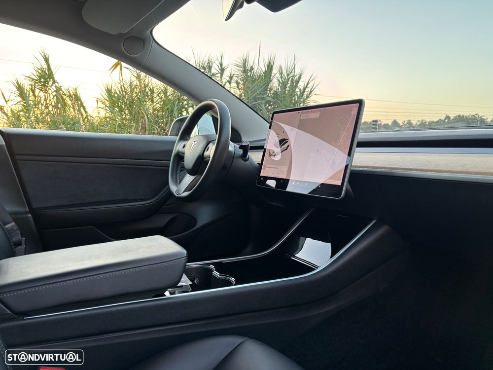 Tesla Model 3 Standard Range Plus RWD - 11