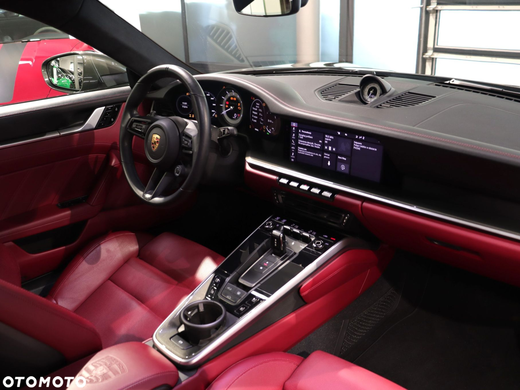 Porsche 911 Turbo S - 18