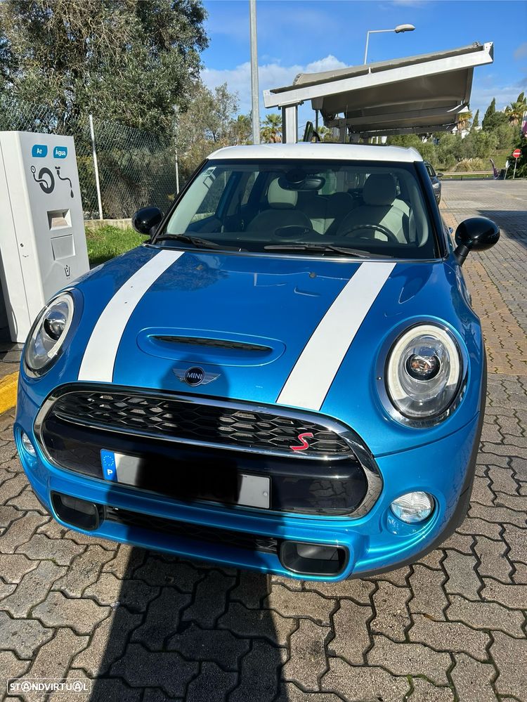 MINI 5 Portas Cooper SD Auto Desportiva - 1