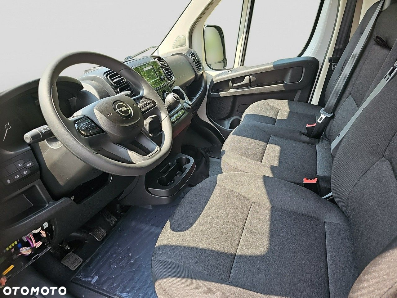 Opel Movano - 10