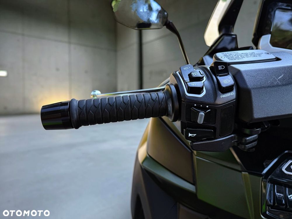 Kymco CV3 - 13