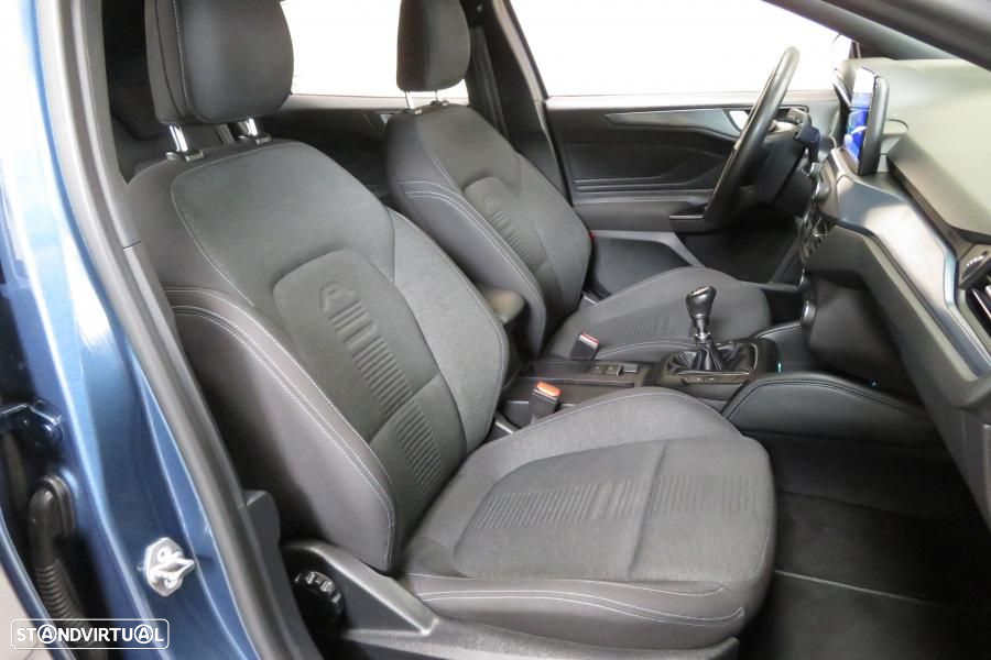 Ford Focus 1.0 EcoBoost Active X - 16