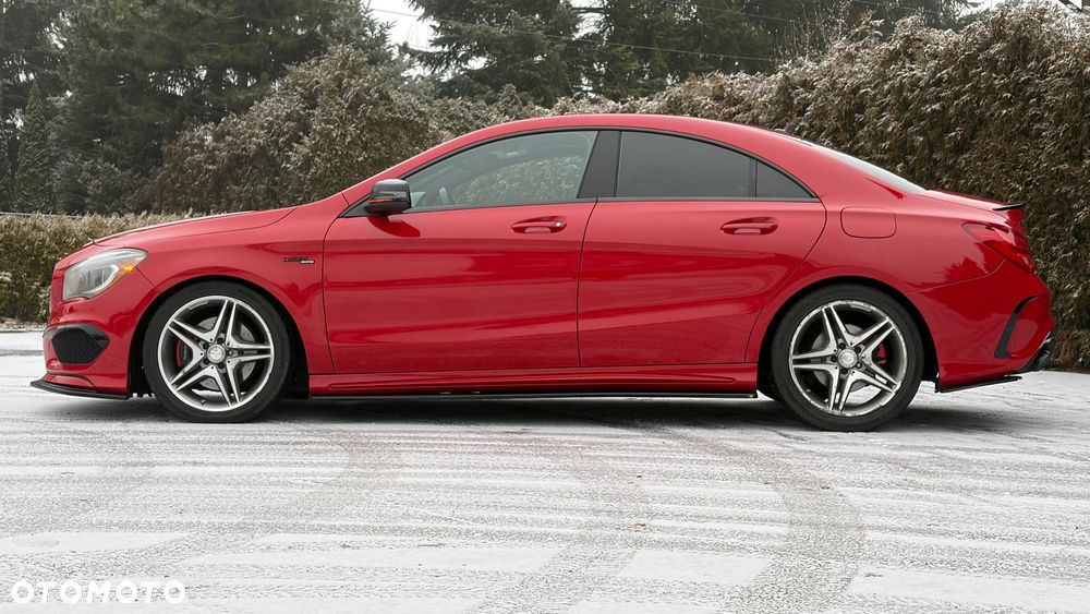 Mercedes-Benz CLA 250 7G-DCT AMG Line - 4