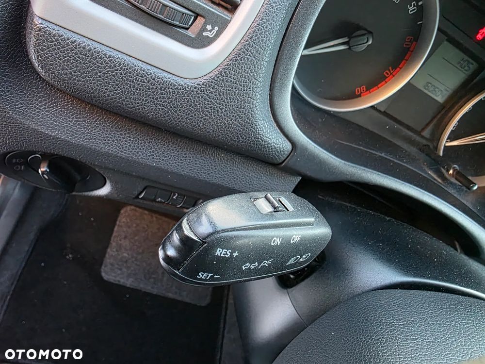 Skoda Roomster 1.4 MPI Elegance PLUS EDITION - 10