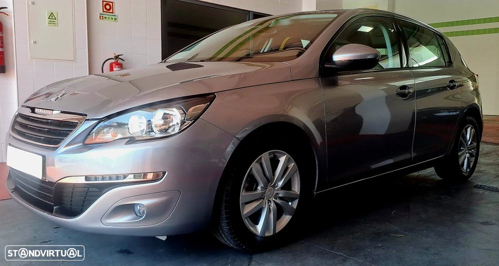 Peugeot 308 1.2 PureTech Style - 33