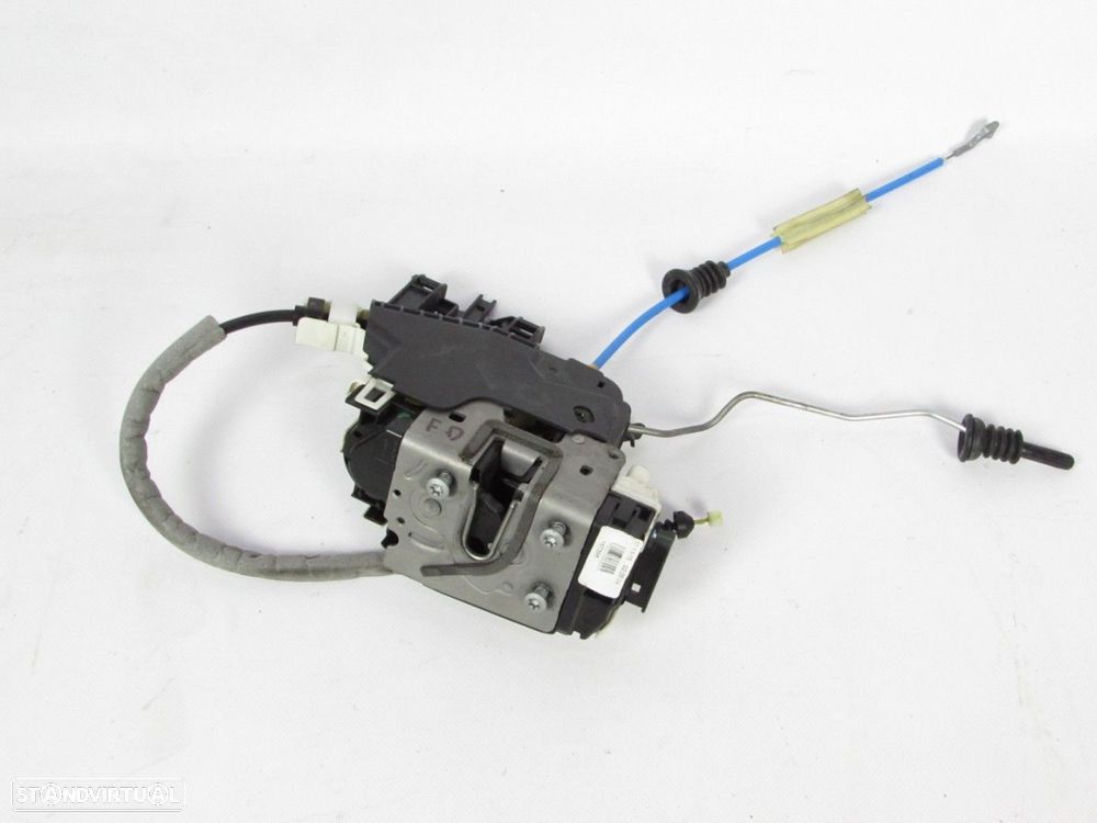 Fecho da porta Direito/Frente Seminovo/ Original MERCEDES-BENZ CLA Coupe (C117)/... - 1