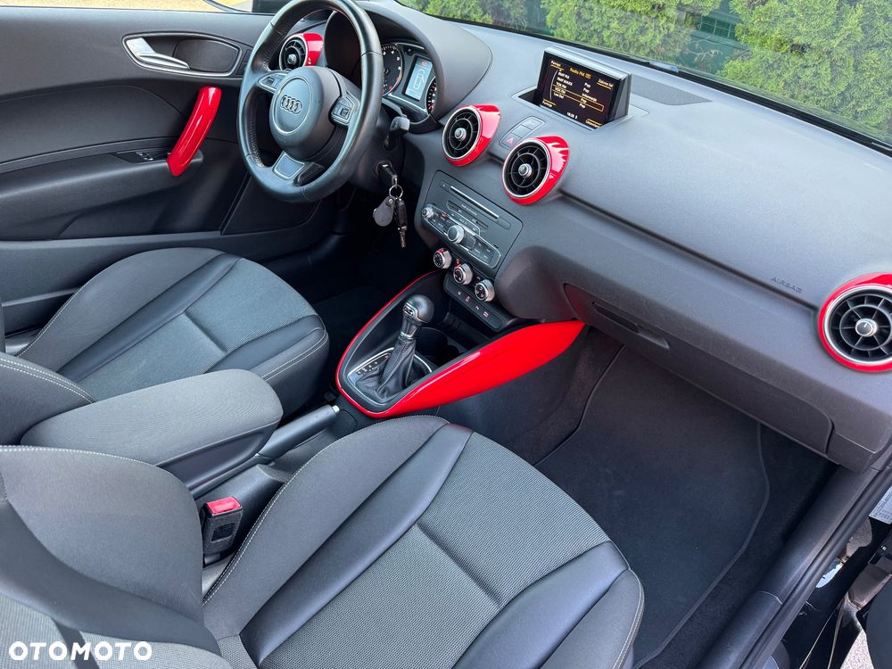 Audi A1 3-drzwiowe 1.4 TFSI S tronic design - 19