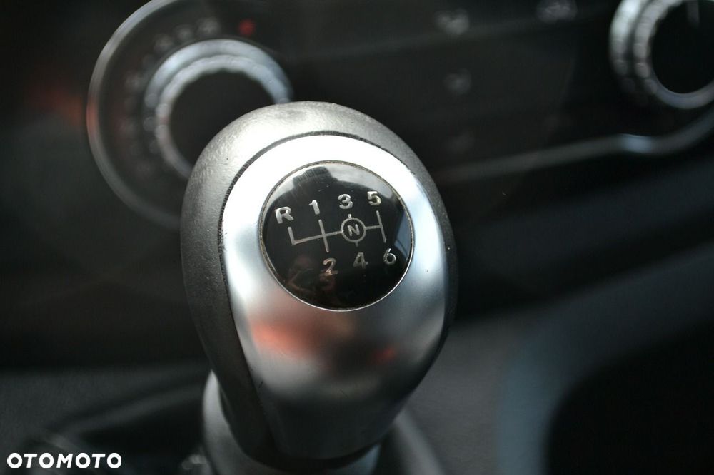 Mercedes-Benz Vito - 18