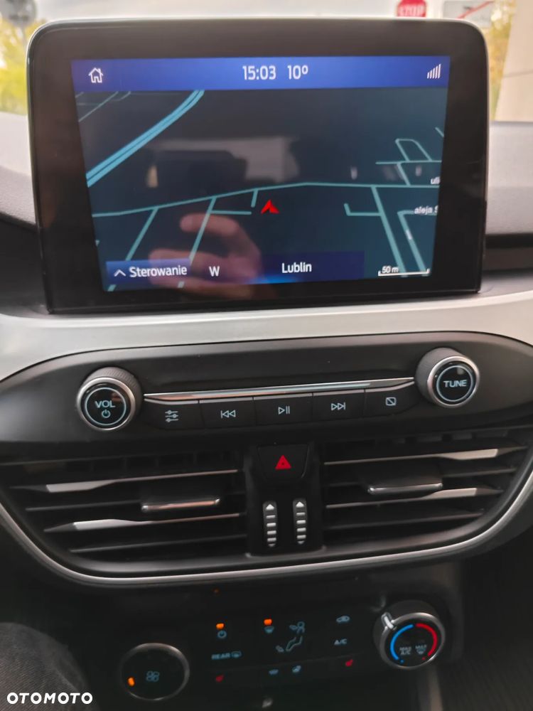 Ford Focus 1.0 EcoBoost Trend - 22