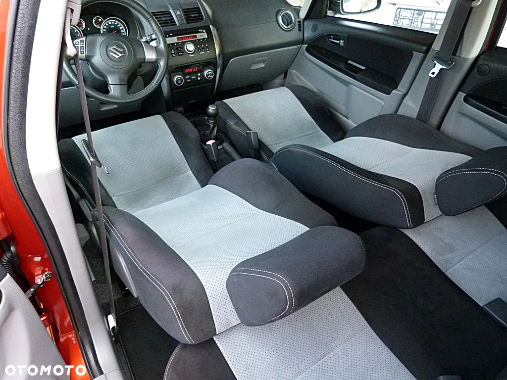 Suzuki SX4 1.6 VVT 4x4 Limited - 17