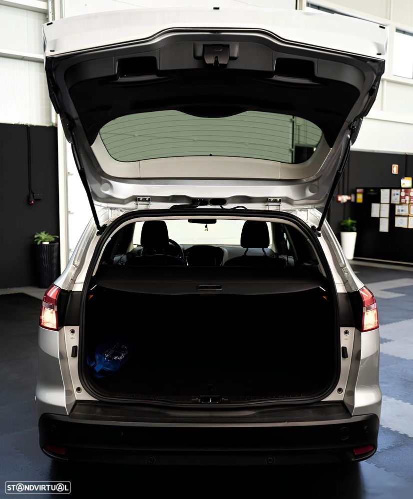 Ford Focus SW 1.5 TDCi Titanium - 19