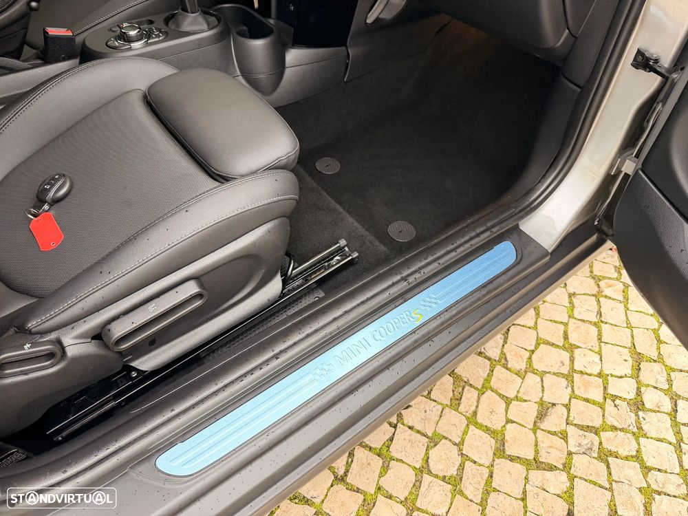 MINI 3 Portas Cooper SE - 45