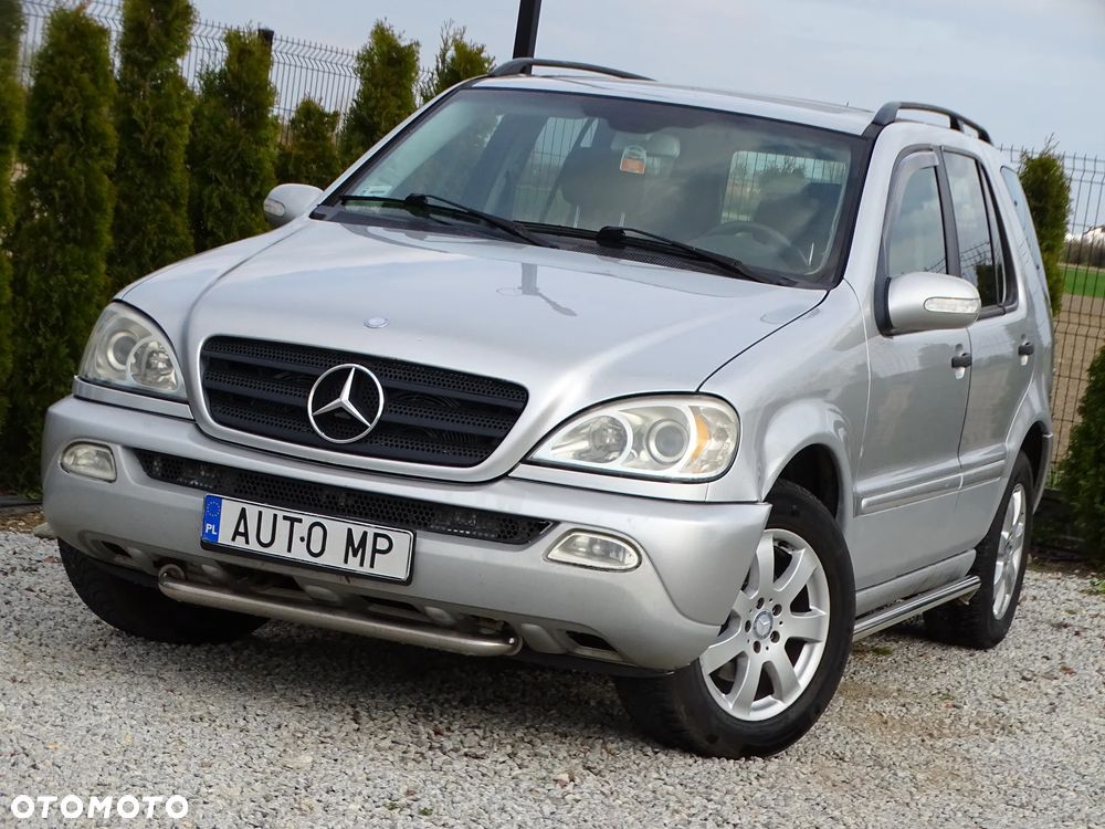 Mercedes-Benz ML - 26