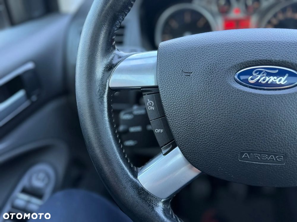 Ford Kuga 2.0 TDCi 4x4 Individual - 33