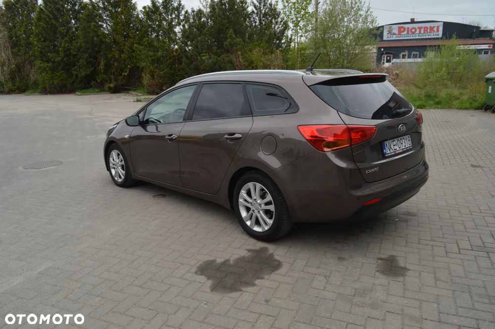 Kia Ceed 1.6 GDI Edition 7 - 8