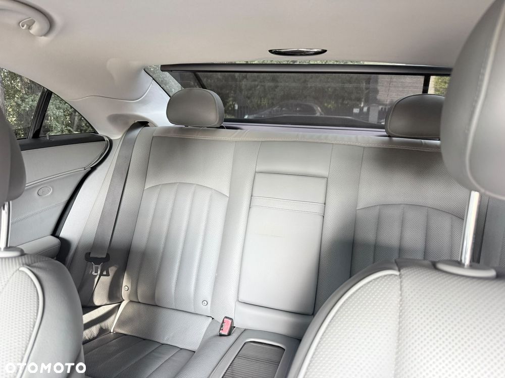 Mercedes-Benz CLS - 16