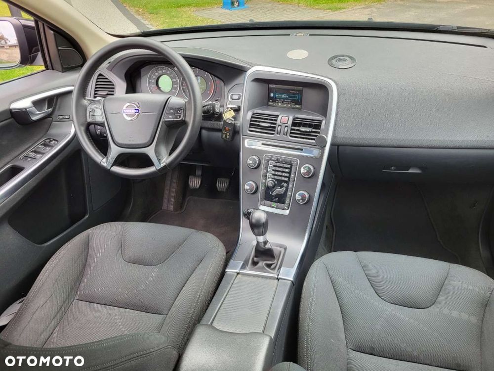Volvo XC 60 - 8