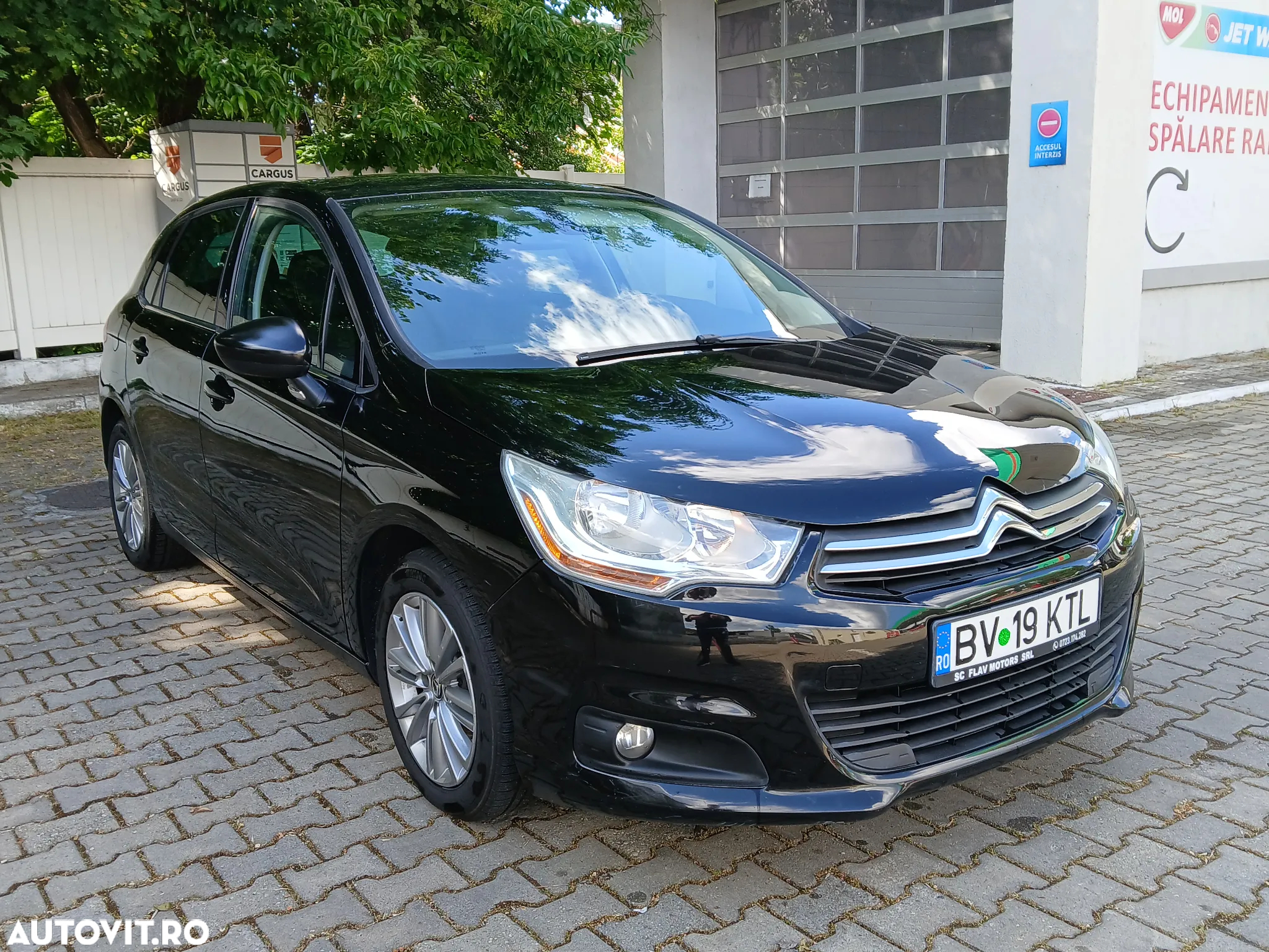 Citroën C4 e-HDi 110 EGS6 Stop/Start System Exclusive - 2