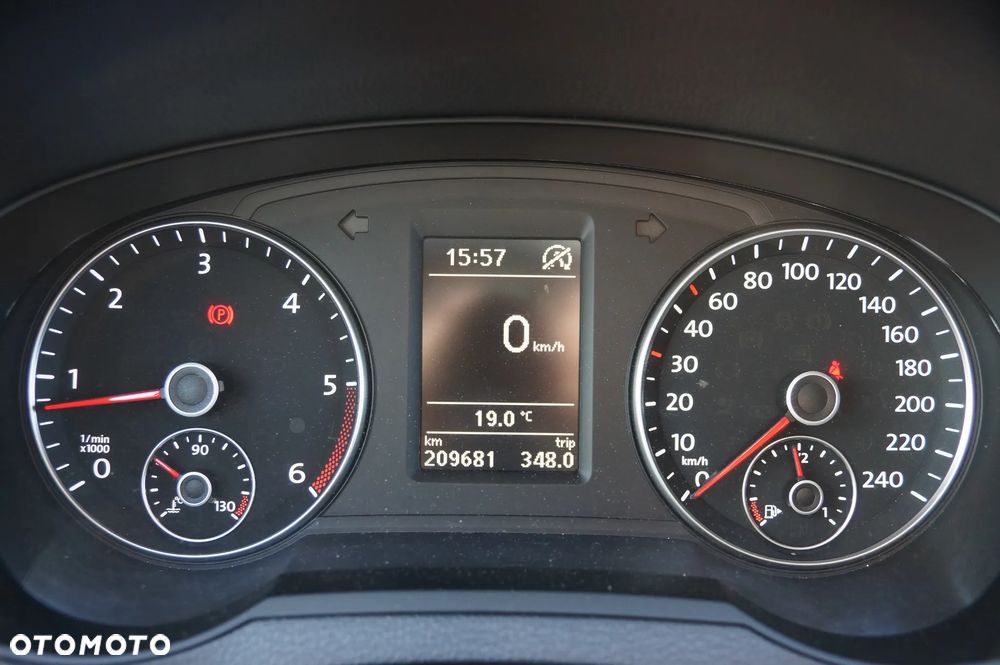 Volkswagen Sharan 2.0 TDI 4MOTION Blue Motion Life - 17